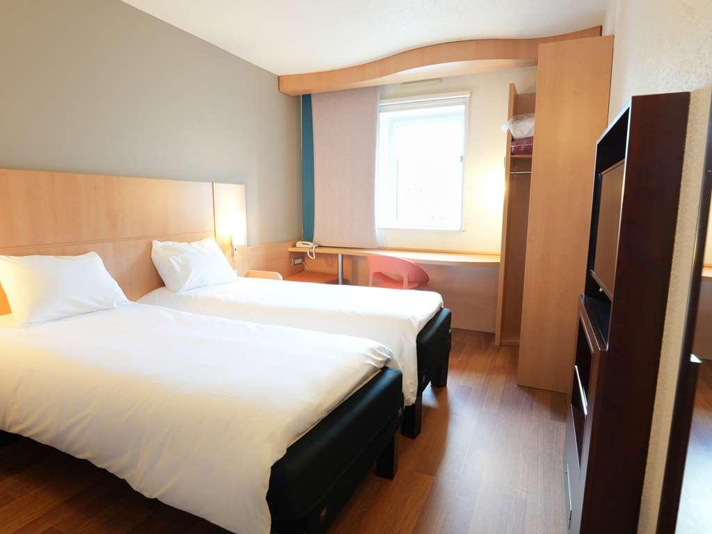 Ibis Vitre Centre Hotel Room photo