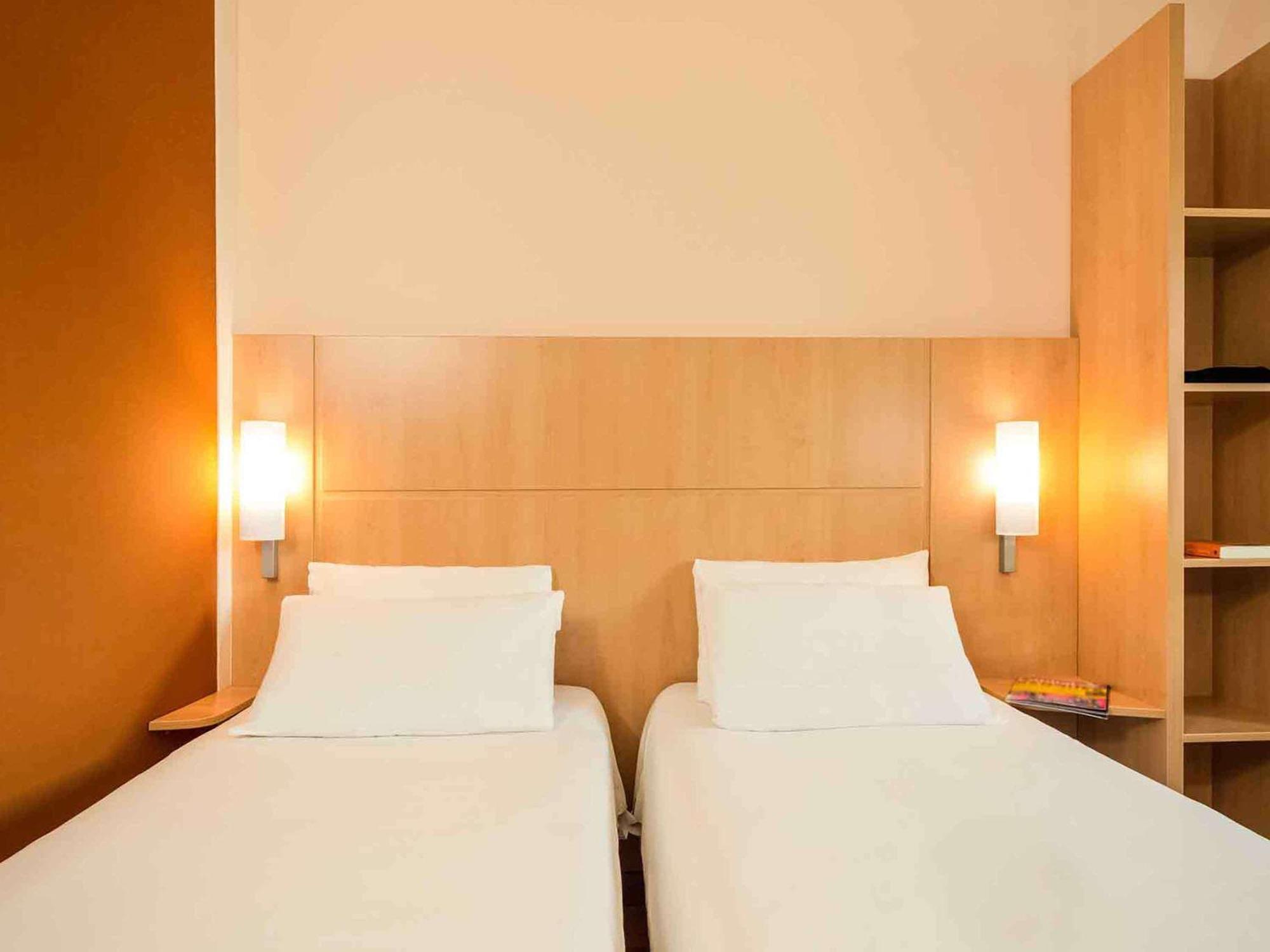 Ibis Vitre Centre Hotel Exterior photo
